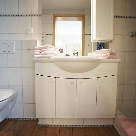 Apartment Fuer Vier Personen *